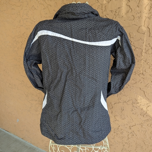 Columbia Jacket Shell - Women's - Women - Medium - good used condition - Picture 2 of 12